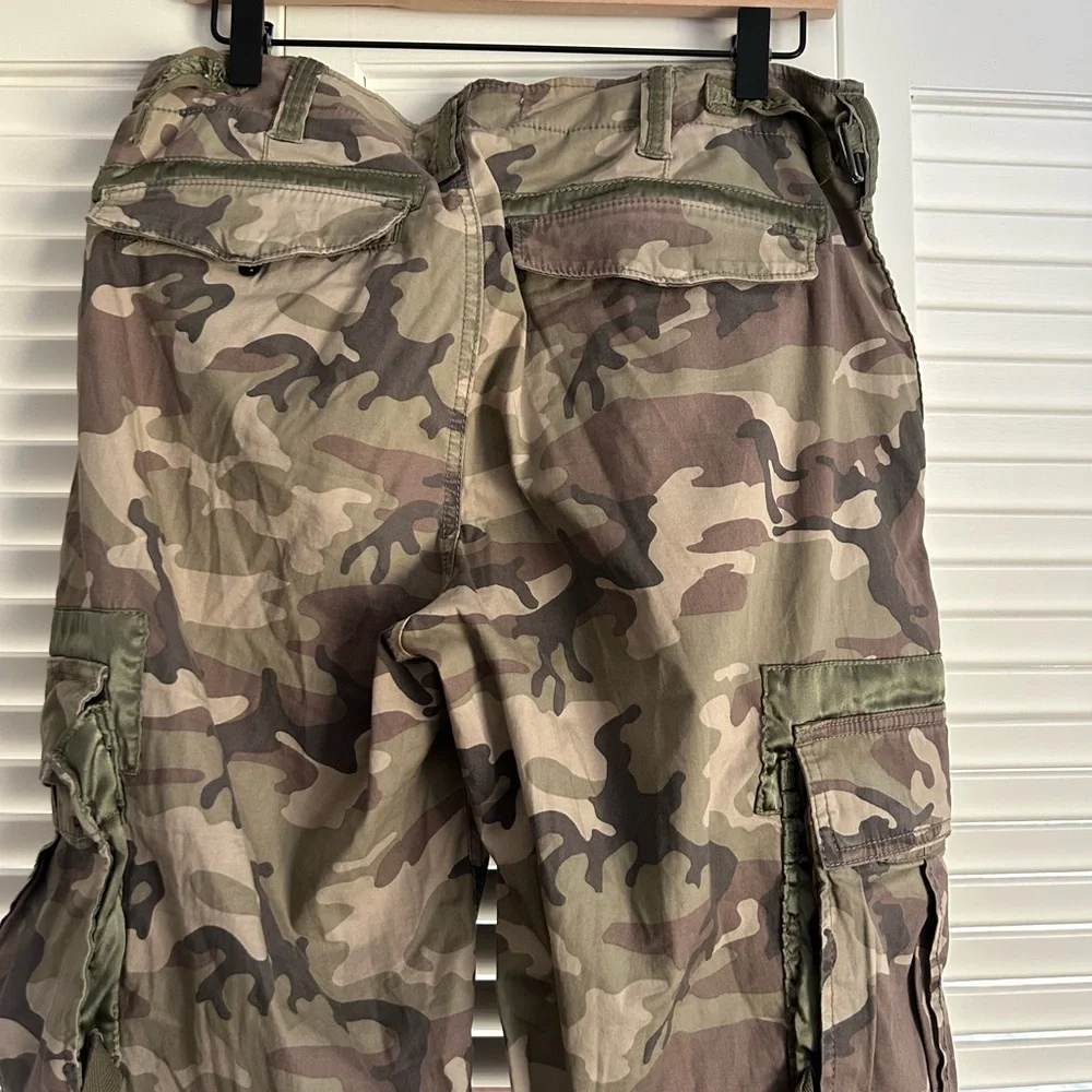 VTG Y2K 2000s Grunge Utility Abercrombie & Fitch Baggy Camo Cargo Pants 10 Long - Picture 6 of 8